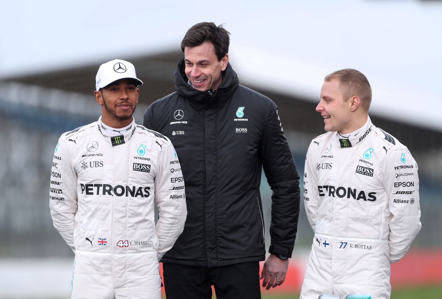 Lewis Hamilton (vasakult), Toto Wolff ja Valtteri Bottas.