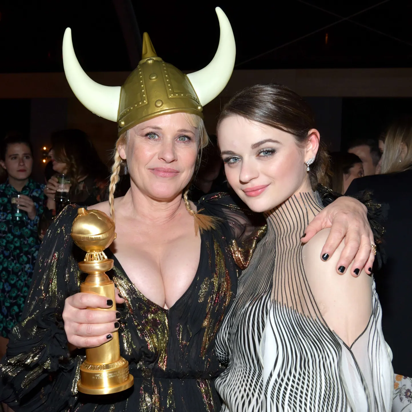 Patricia Arquette ja Joey King Kuldgloobuste järelpeol.