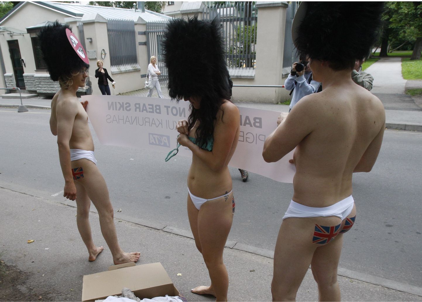 Tänapäeval kistakse end alasti igal võimalikul ja võimatul juhul. Pildil Tallinnas protestinud loomakaitsjad.
