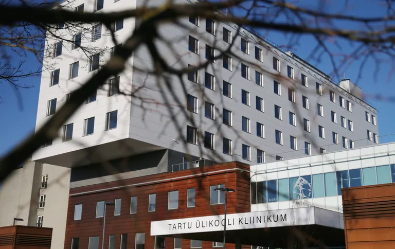 Tartu ülikooli kliinikumi peahoone.