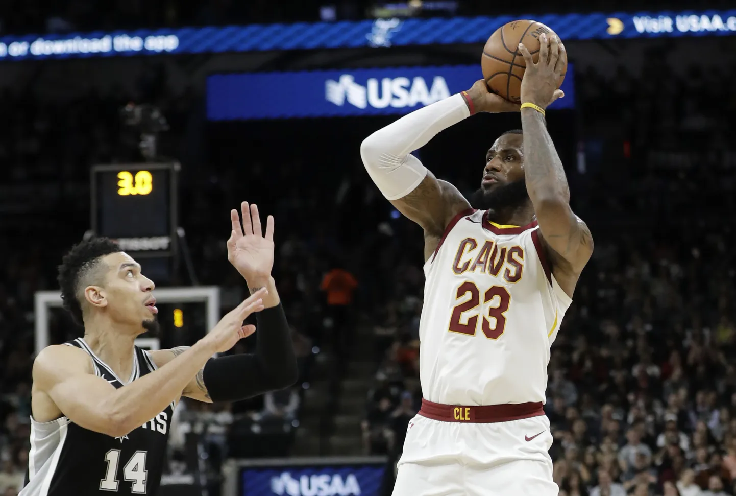 Just selle viskega ületas LeBron James NBAs 30 000 punkti piiri.
