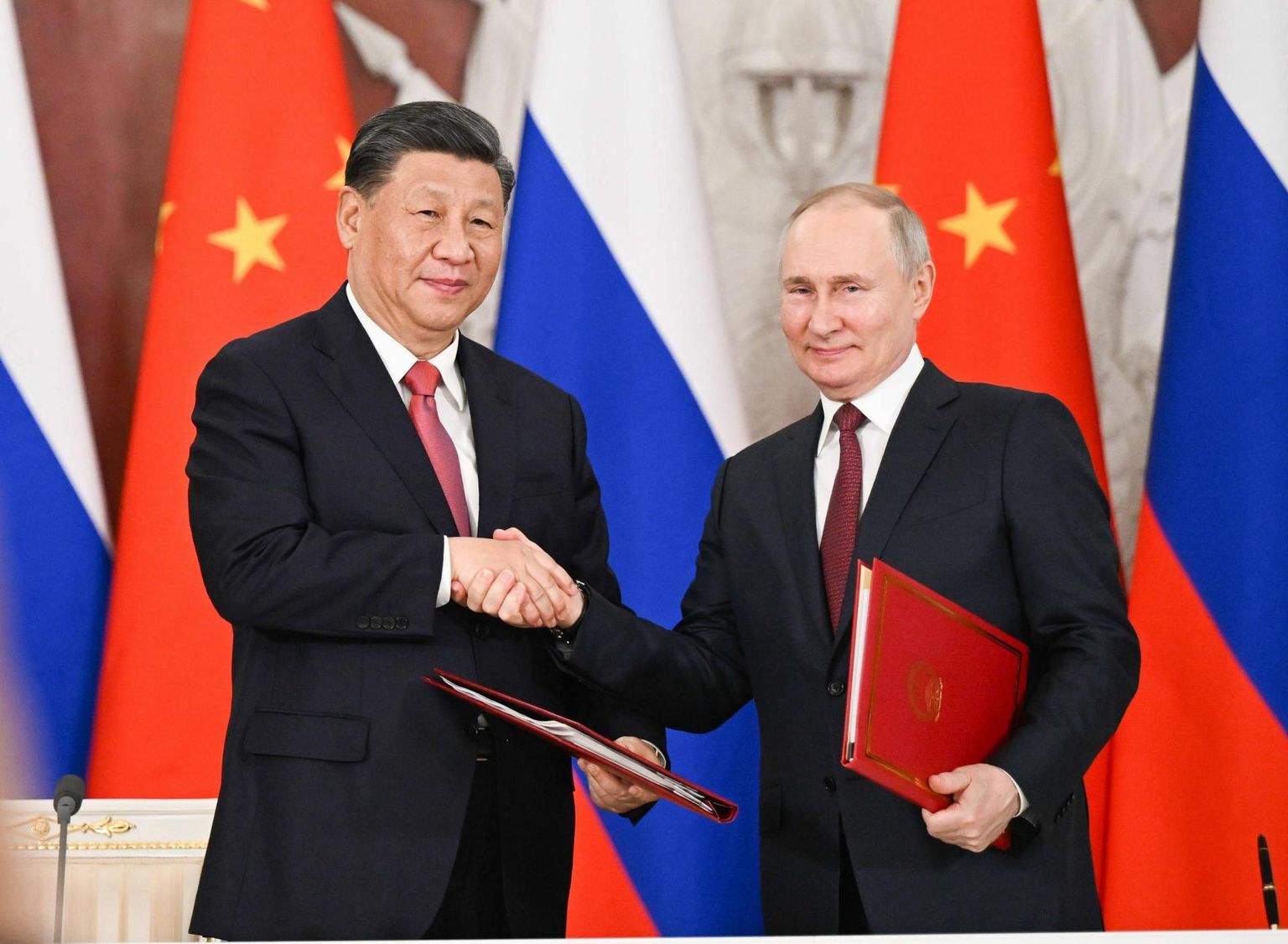 Hiina president Xi Jinping ja Venemaa riigipea Vladimir Putin Kremlis. FOTO: Chine Nouvelle/Sipa/Scanpix