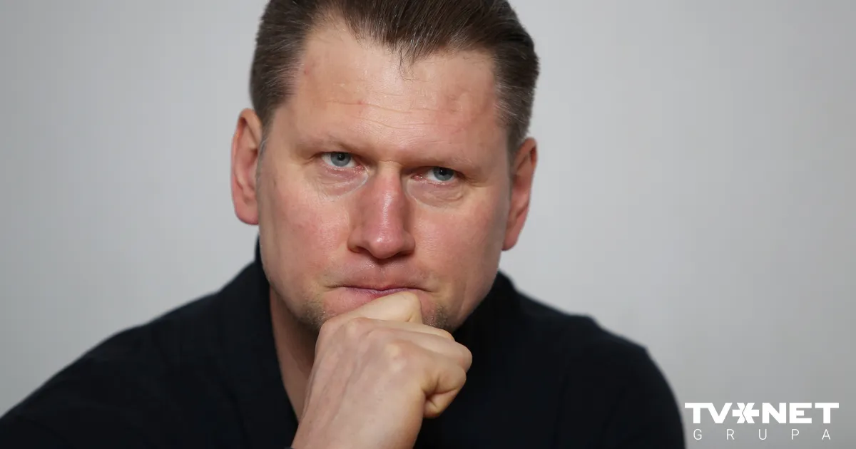 Jānis Apeinis: Unmarried Life and Internal Struggles – Latvian News