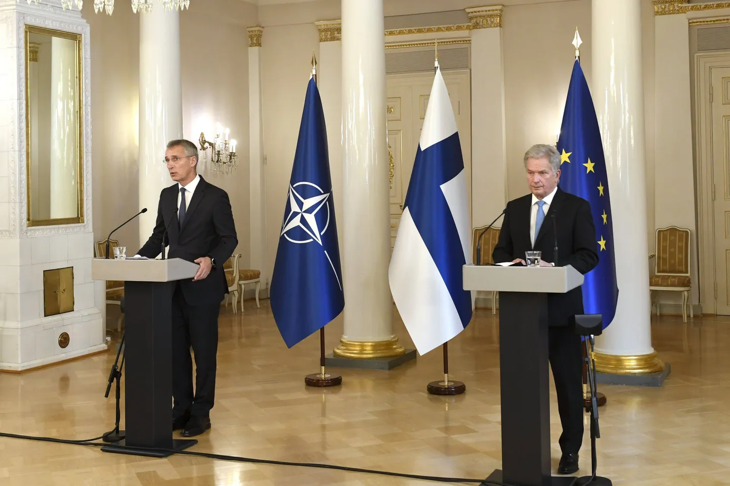 NATO peasekretär Jens Stoltenberg ja Soome president Sauli Niinistö.