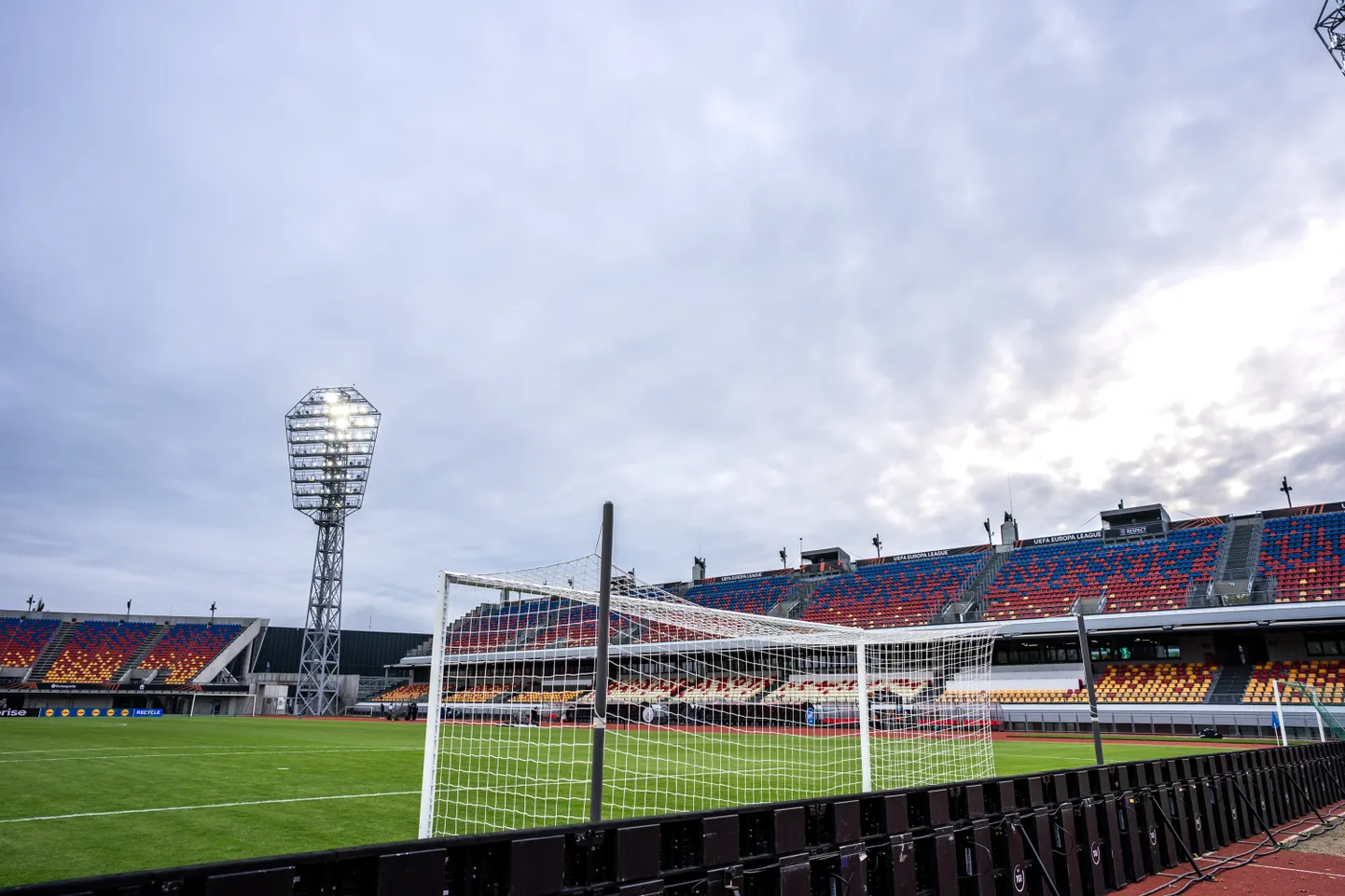 Daugavas stadions