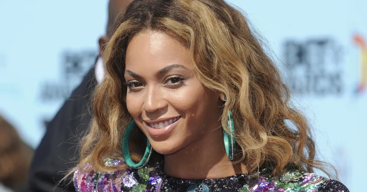 Өте кең жамбас порно видео