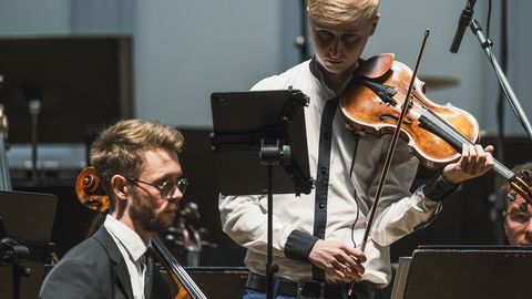 GALERII ⟩ Carnegie Hallis kõlab Eesti nimi: Eesti Festivaliorkester alustab Arvo Pärdi sünnipäeva-aasta turneed