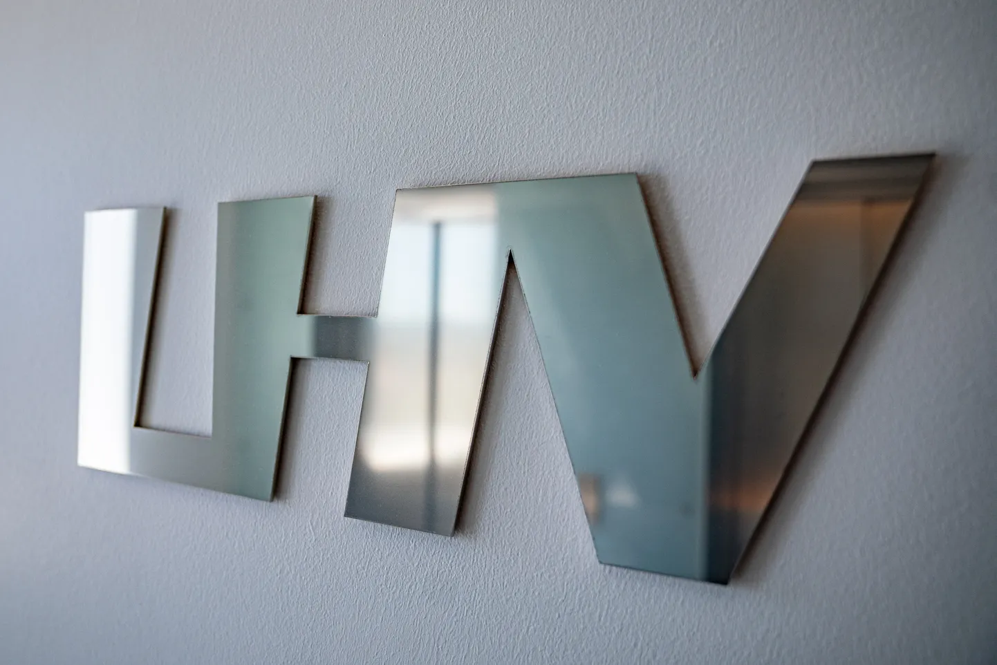 LHV logo
