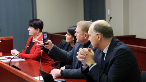 LEON GLIKMAN ⟩ Voonakeste vaikimine Eesti karistusõiguses