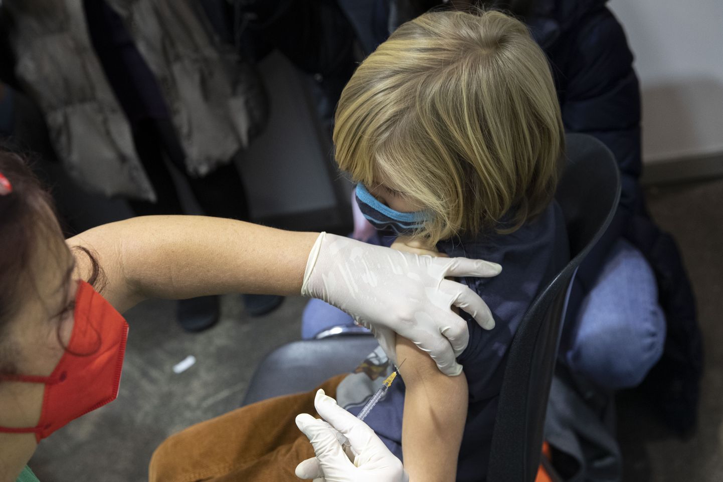 1. detsembril sai Austrias laps  Covid-19 viiruse vastu vaktsiini.