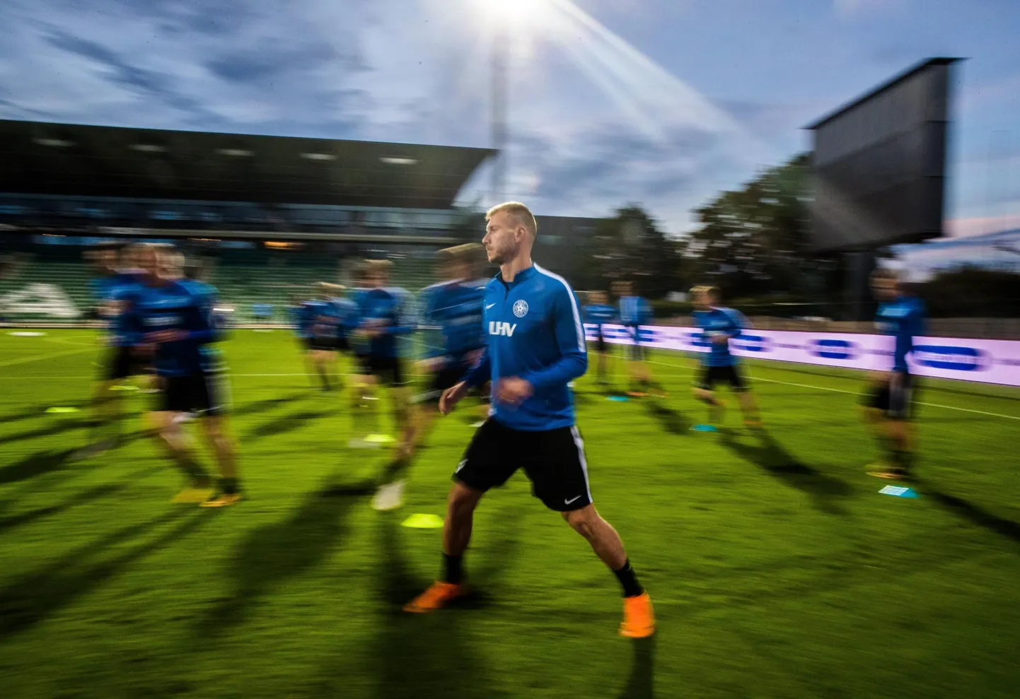Kreeka rünnakud jäid Ragnar Klavanil tõrjumata. Kas Soome vastu avaneb imekombel võimalus?