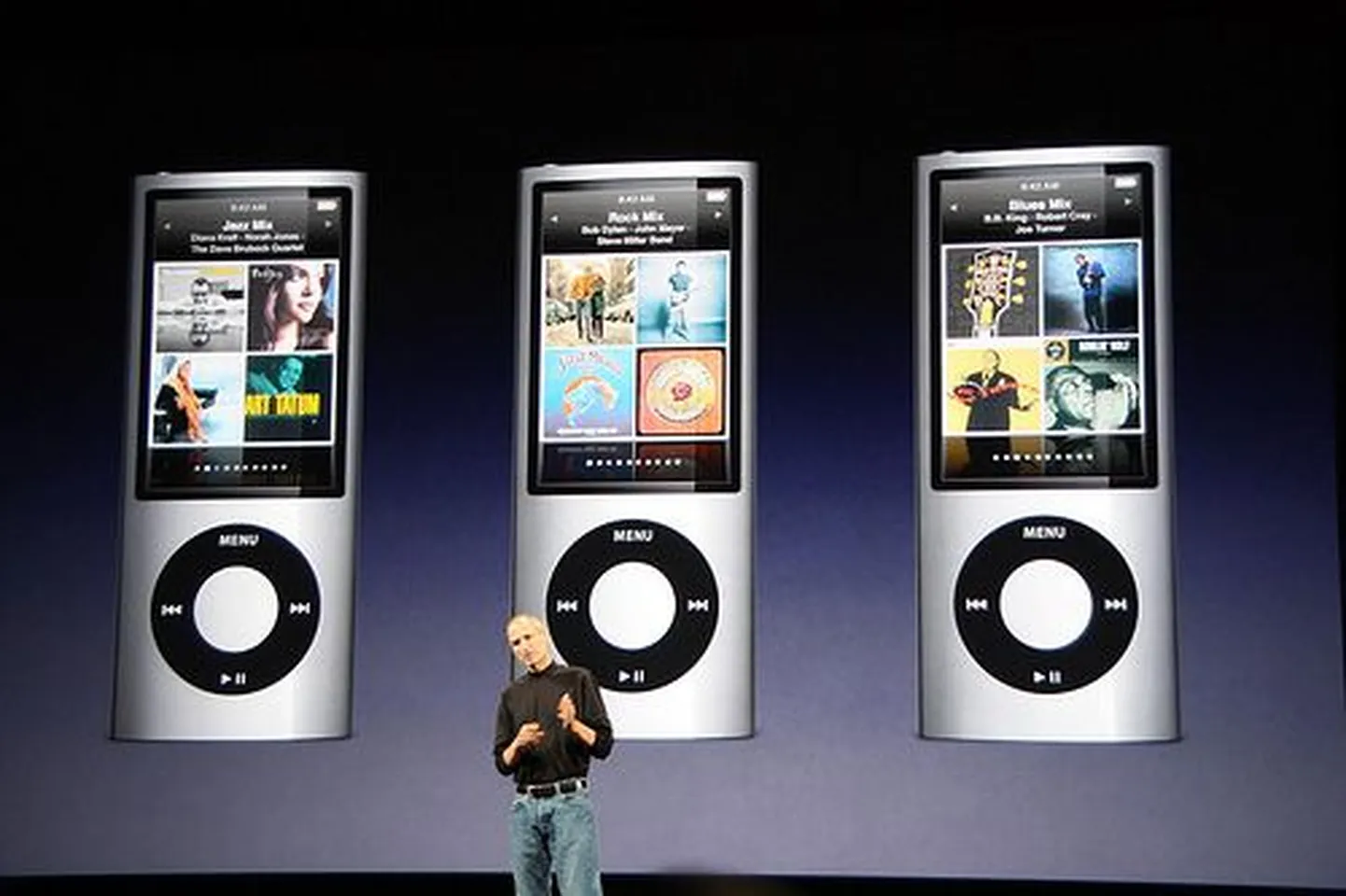 Vähiga võidelnud Steve Jobs naasis taas rahva ette.