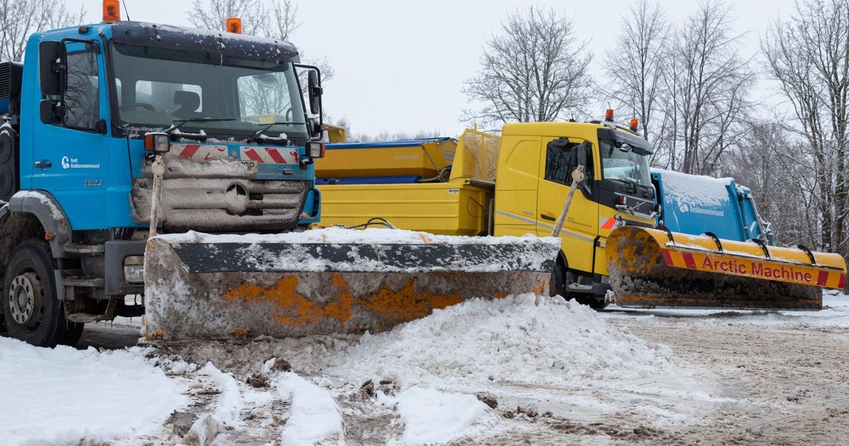 Pühapäevane lumekoristus mõjutab Viljandi tänavatel parkimist