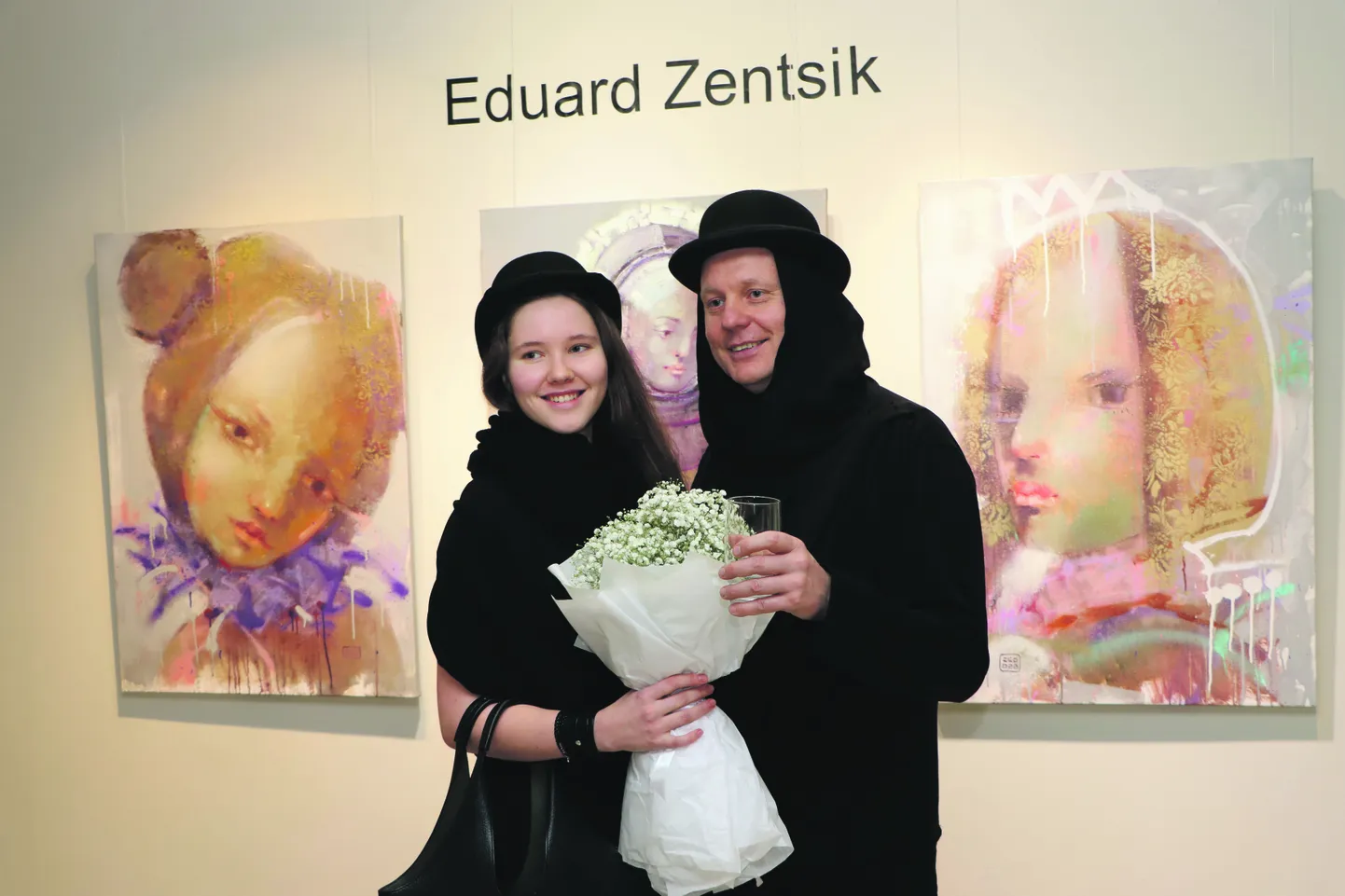 Eduard Zentsik oma näituse avamisel.