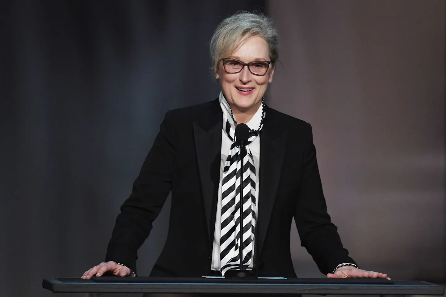 Meryl Streep plaanib tulevasel Oscarite jagamisel kanda sümboolset musta kleiti, mis oleks protest seksuaalse ahistamise vastu