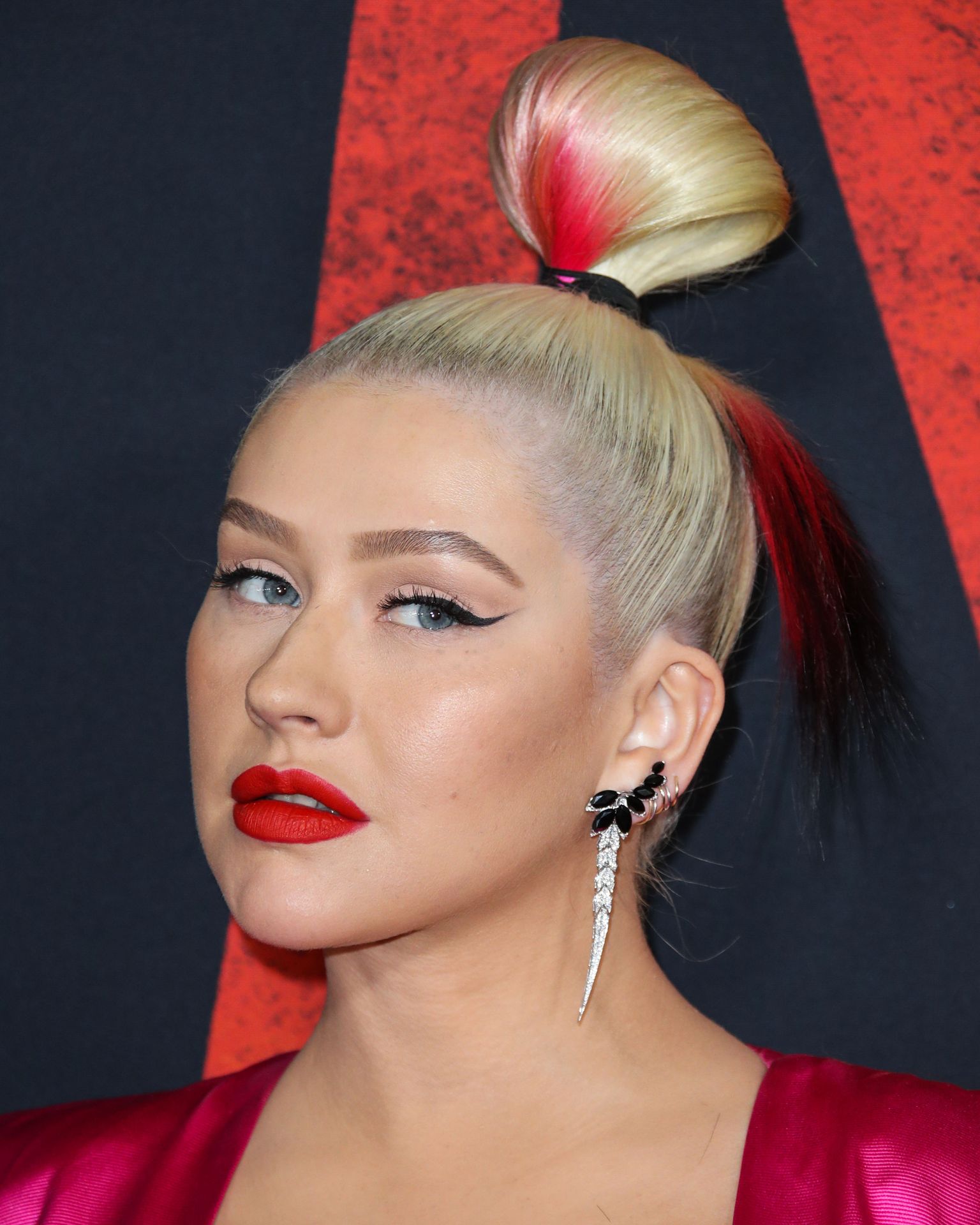 Popstaar Christina Aguilera Disney filmi «Mulan» esilinastusel. 2020