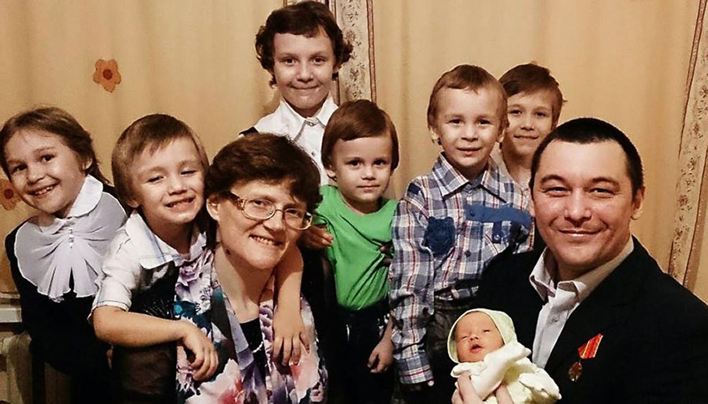 Светлана Давыдова с мужем и детьми.