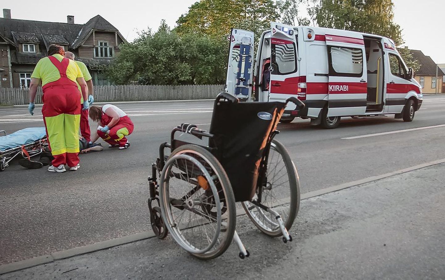 Land Roveri ja ratastooli kokkupõrkes kaotajaks jäänud Artur peab nüüd mõnda aega haiglas tervist kosutama.