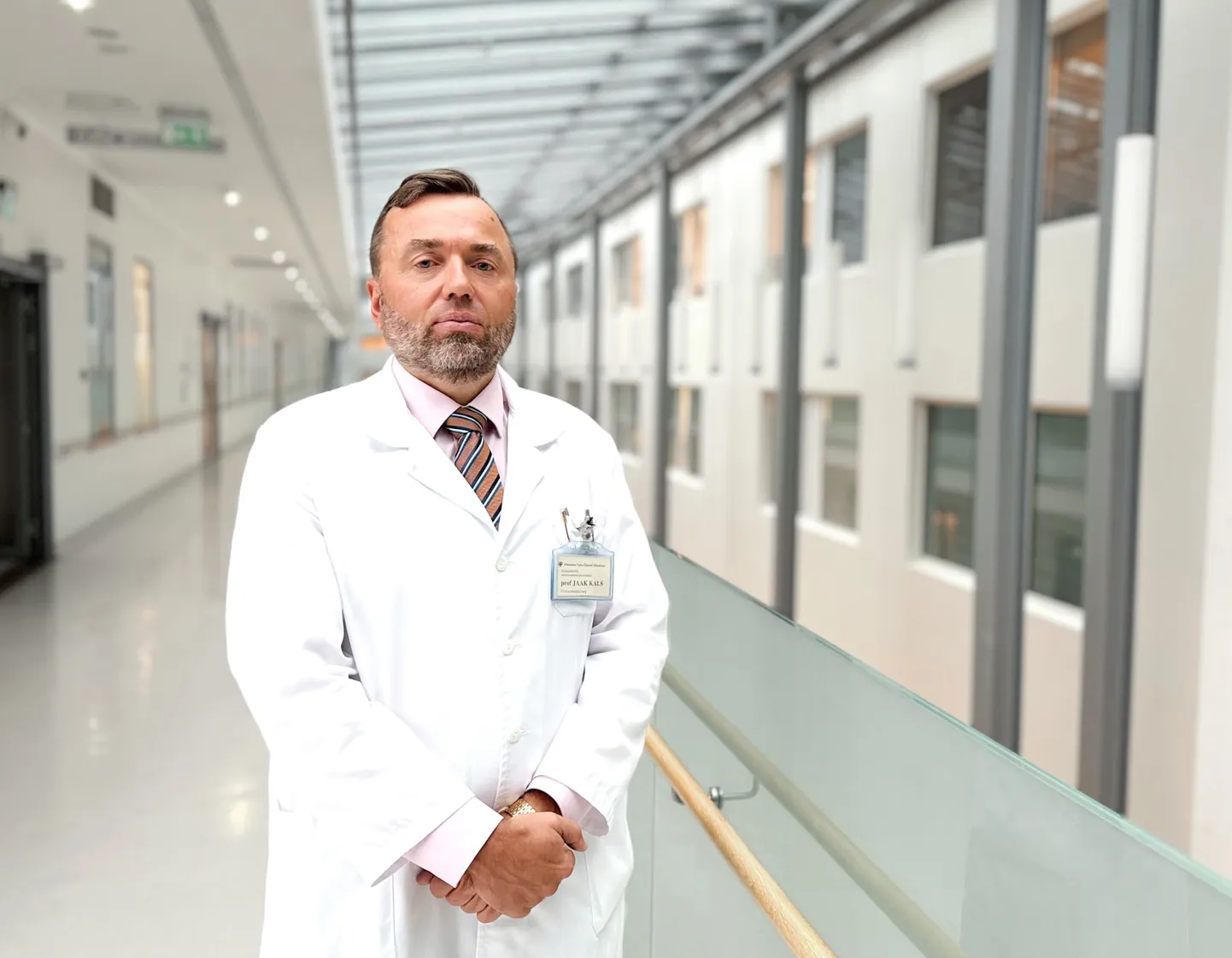 Kõhuaordi aneurüsmi sõeluuringu ermaprojekti kliiniline juht professor Jaak Kals paneb kõigile südamele, et sõeluuringu kutse ei jääks tähelepanuta.