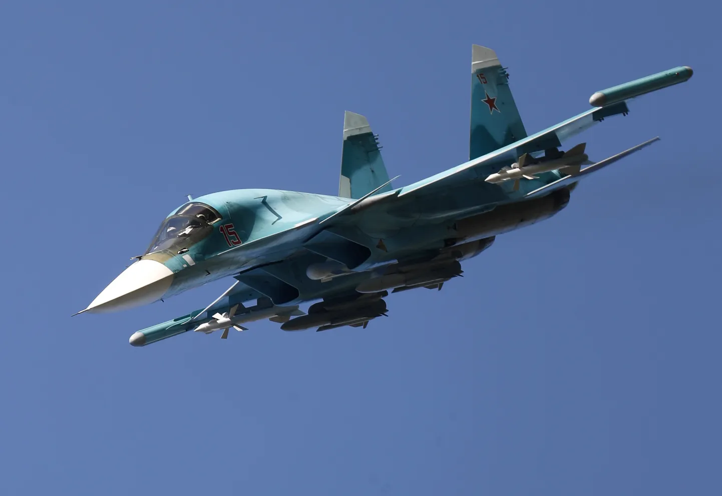 Krievu iznīcinātājs - bumbvedējs Su-34