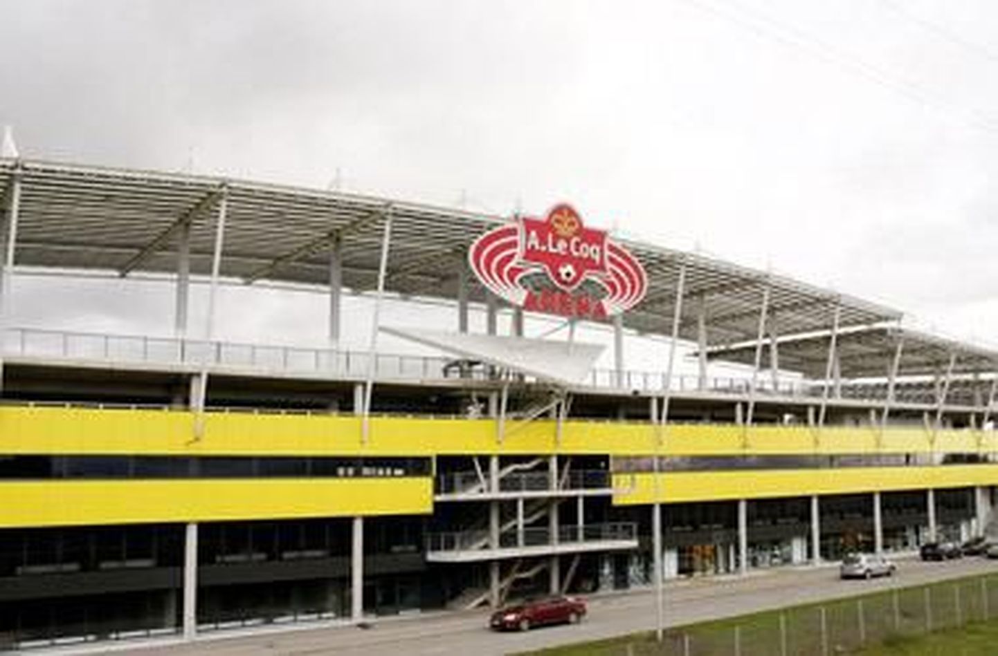 Стадион A. Le Coq Arena.