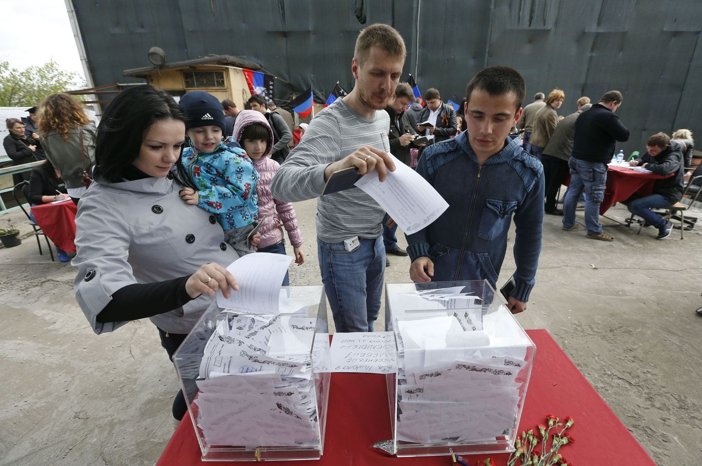 CNN jäädvustas Ida-Ukraina «referendumil» pettuse