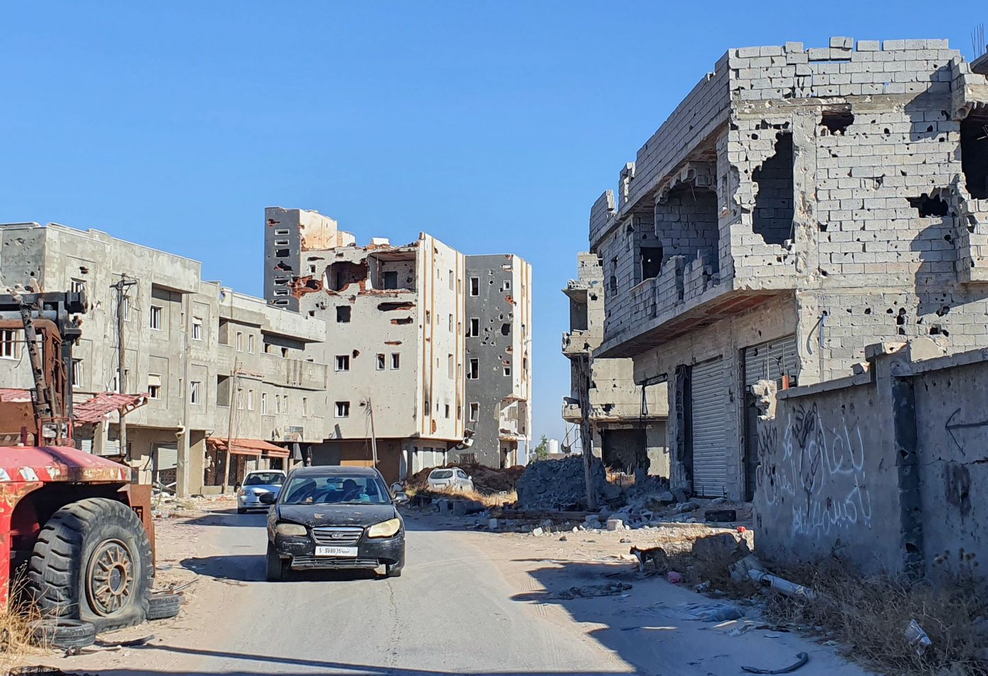 Tripolis sõjategevusest kahjustatud hooned Salaheddini linnajaos.