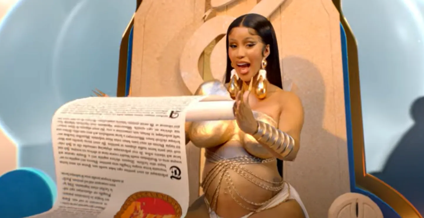 Cardi B "Rumors" muusikavideos. Kuvatõmmis videost.