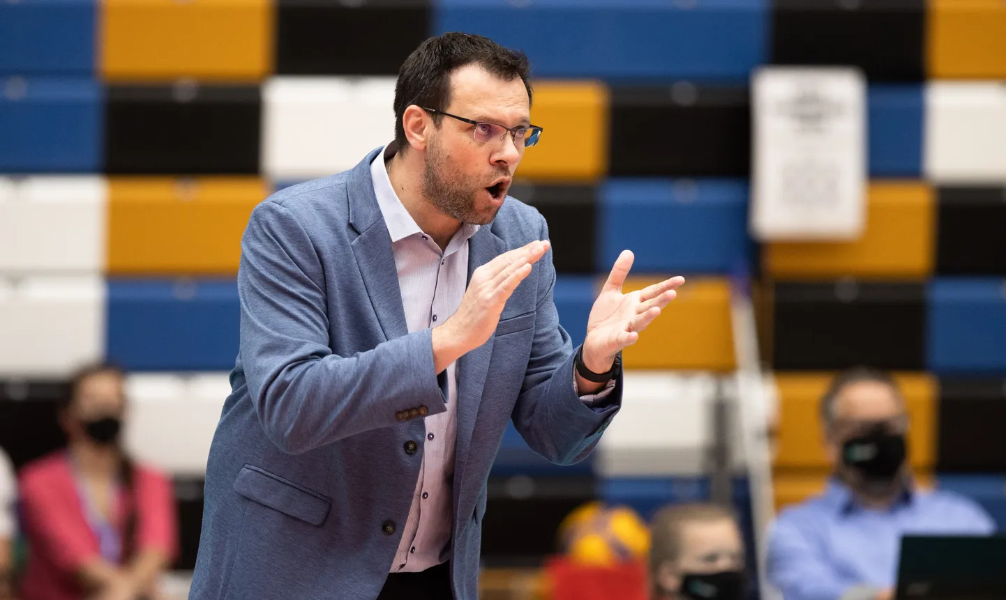 Kui vastane on sust parem, siis nii lihtsalt on, kuid oma asjad tuleb korrektselt igal juhul ära teha. Just seda nõuab oma mängijatelt ka peatreener Cédric Énard.