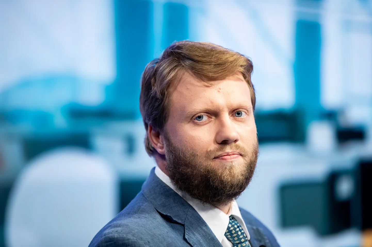 Андро Роос.