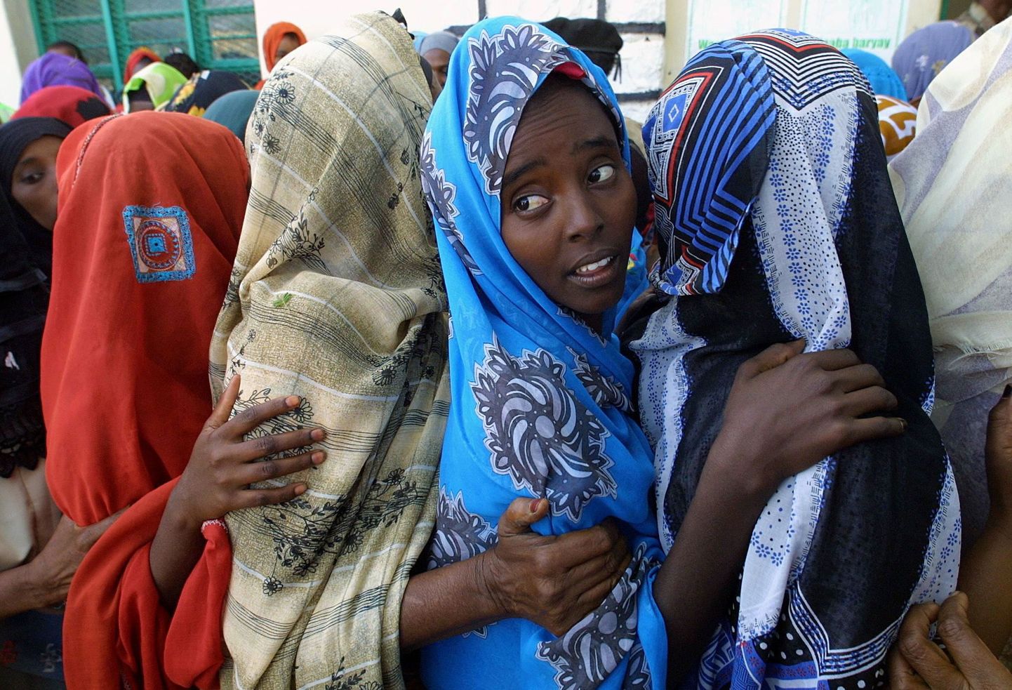 Somaallannad saavad rinnahoidjate kandmise eest avalikult karistada