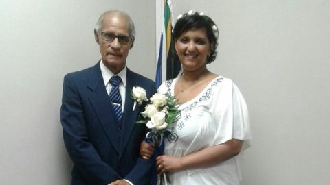 Студентка вышла замуж за 80-летнего пенсионера спустя год с момента знакомства