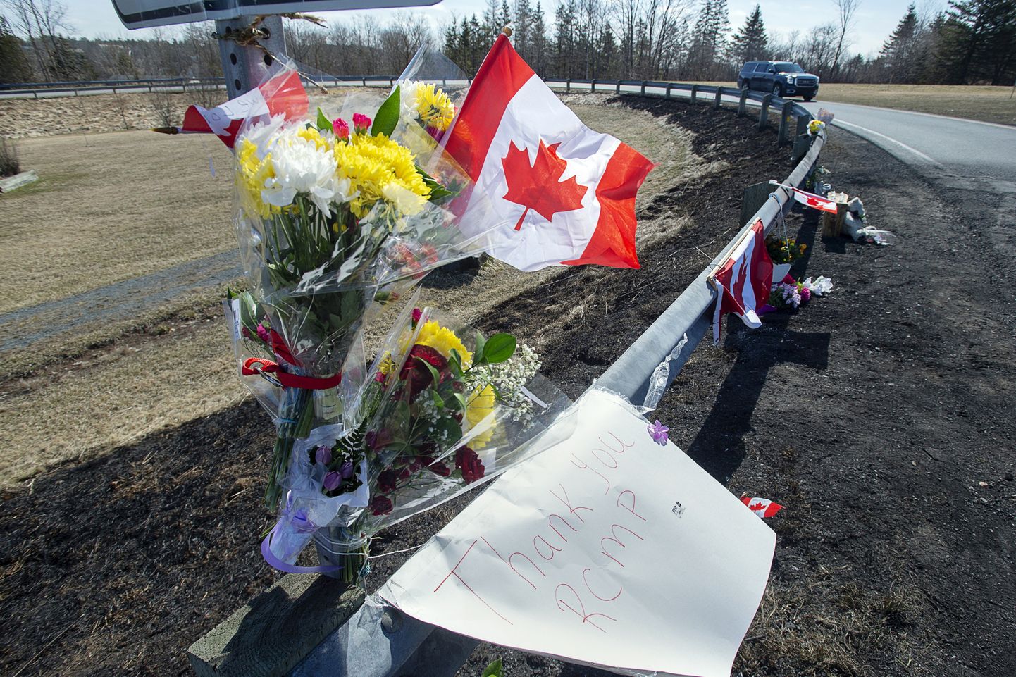 Piemiņas vieta apšaudē Kanādā nogalinātai 23 gadus vecai policistei
