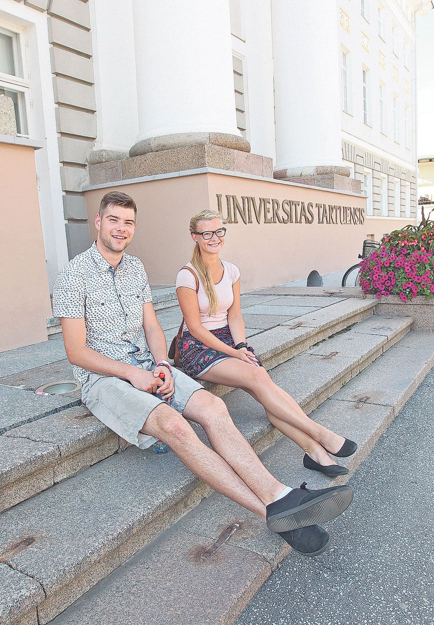Pärnu Ülejõe gümnaasiumi lõpetanud Kristen Taavi Ilves ja Anett Padul andsid sisseastumisavalduse sisse ka pealinna ülikoolidesse, kuid kinnitasid, et esimene valik on siiski Tartu ülikool.