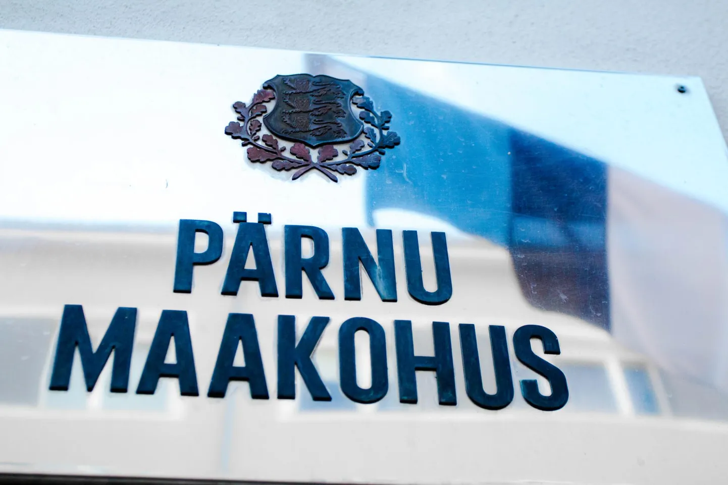 Pärnu maakohus mõistis mehe mõlemas kuriteos süüdi niisuguse paragrahvi järgi, mis käsitleb varasemat samalaadse teo toimepanemist.