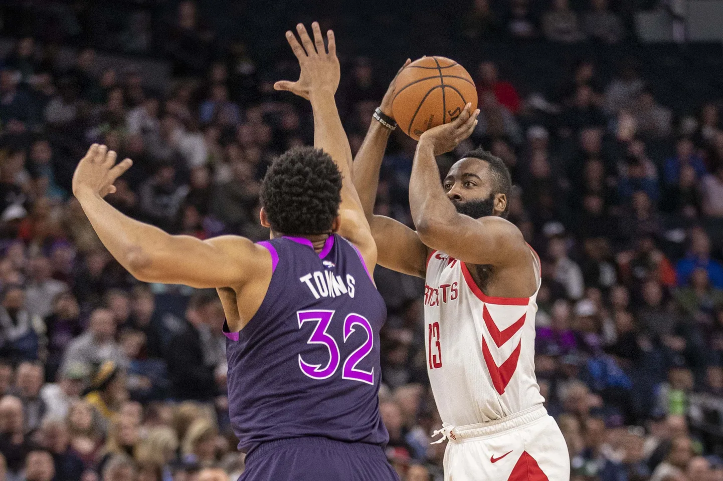 James Harden (viskel) jätkas pöörast seeriat, kuid ei suutnud oma koduklubi Houston Rocketsit kaotusest päästa.