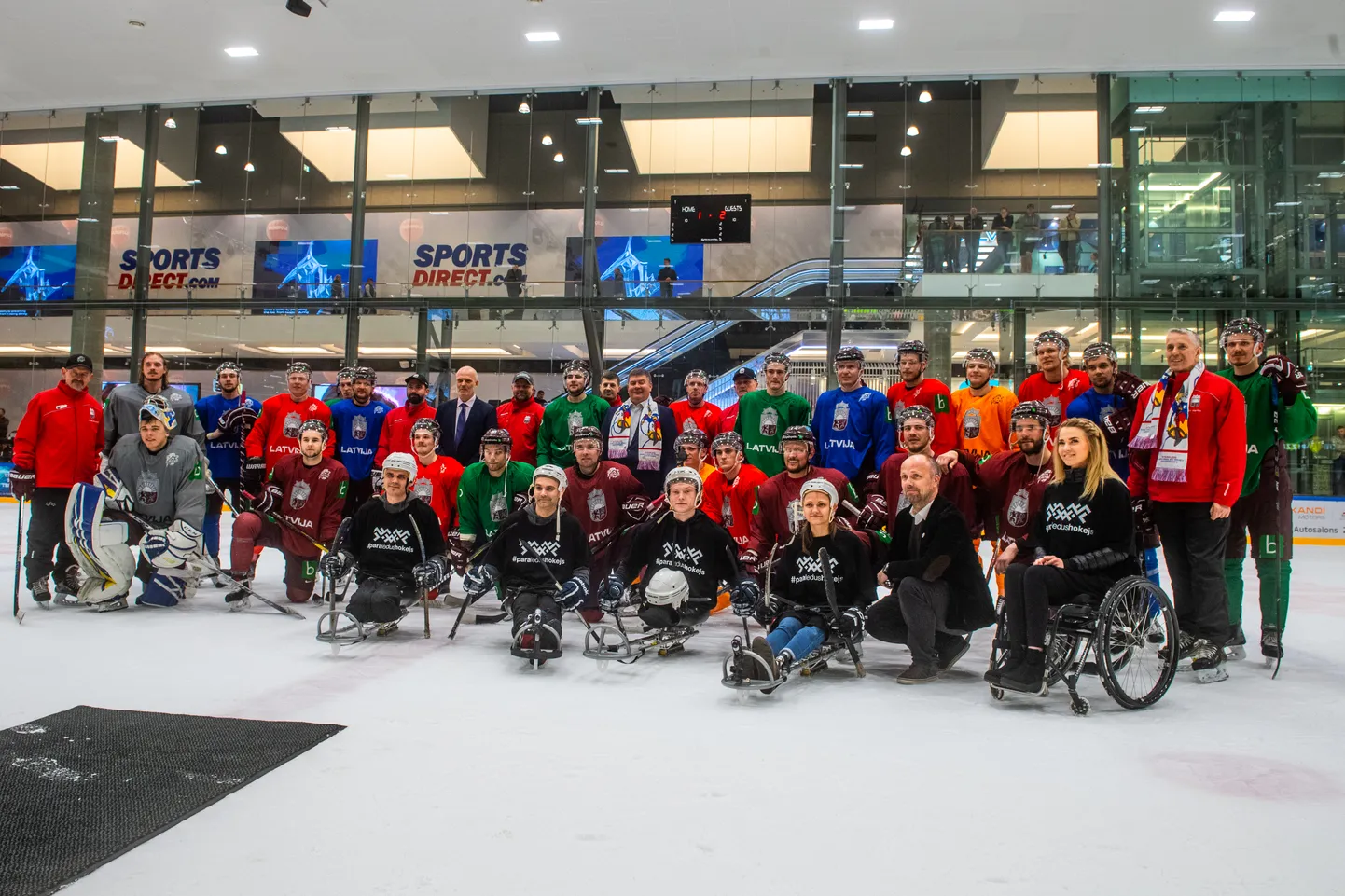 Foto: Latvijas hokeja izlases publiskais treniņš