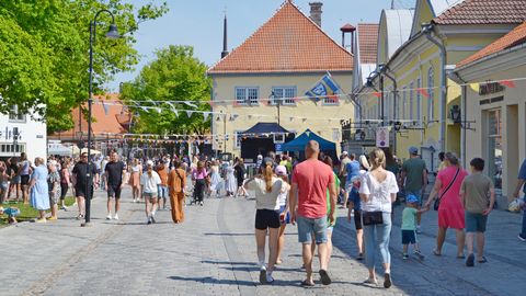 Kuressaares suletakse tänavafestivali ajaks mitu kesklinna tänavat