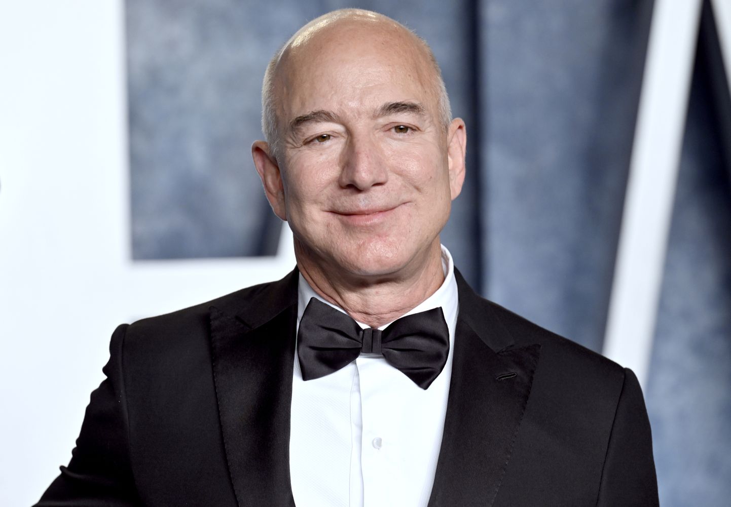 Jeff Bezos 12. märtsil 2023 Californias Beverly Hillsis Vanity Fairi Oscari peol.