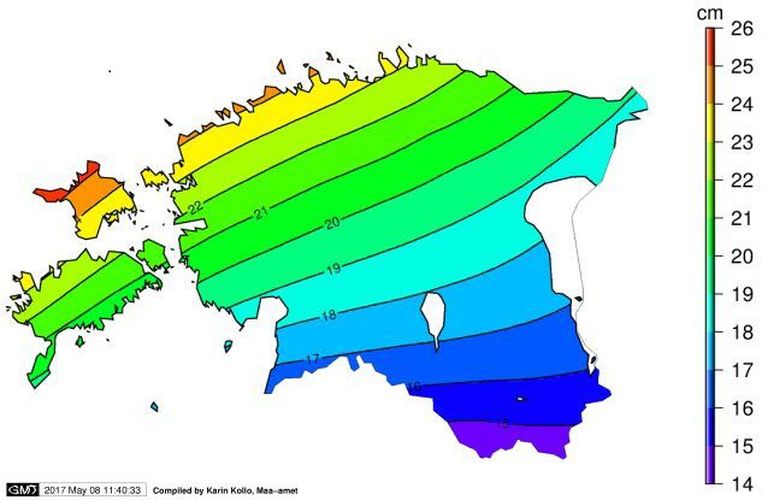 Eestis varieeruvad Kroonlinna ja Amsterdami nulli suhtes määratud kõrgusväärtuste erinevused 15–25 sentimeetit.