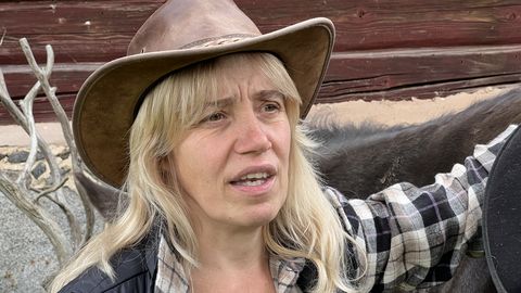 INIMESTEST AEGAMÖÖDA ⟩ Kersti Nüüd. Aron, Ärni ja põgenevad laibad