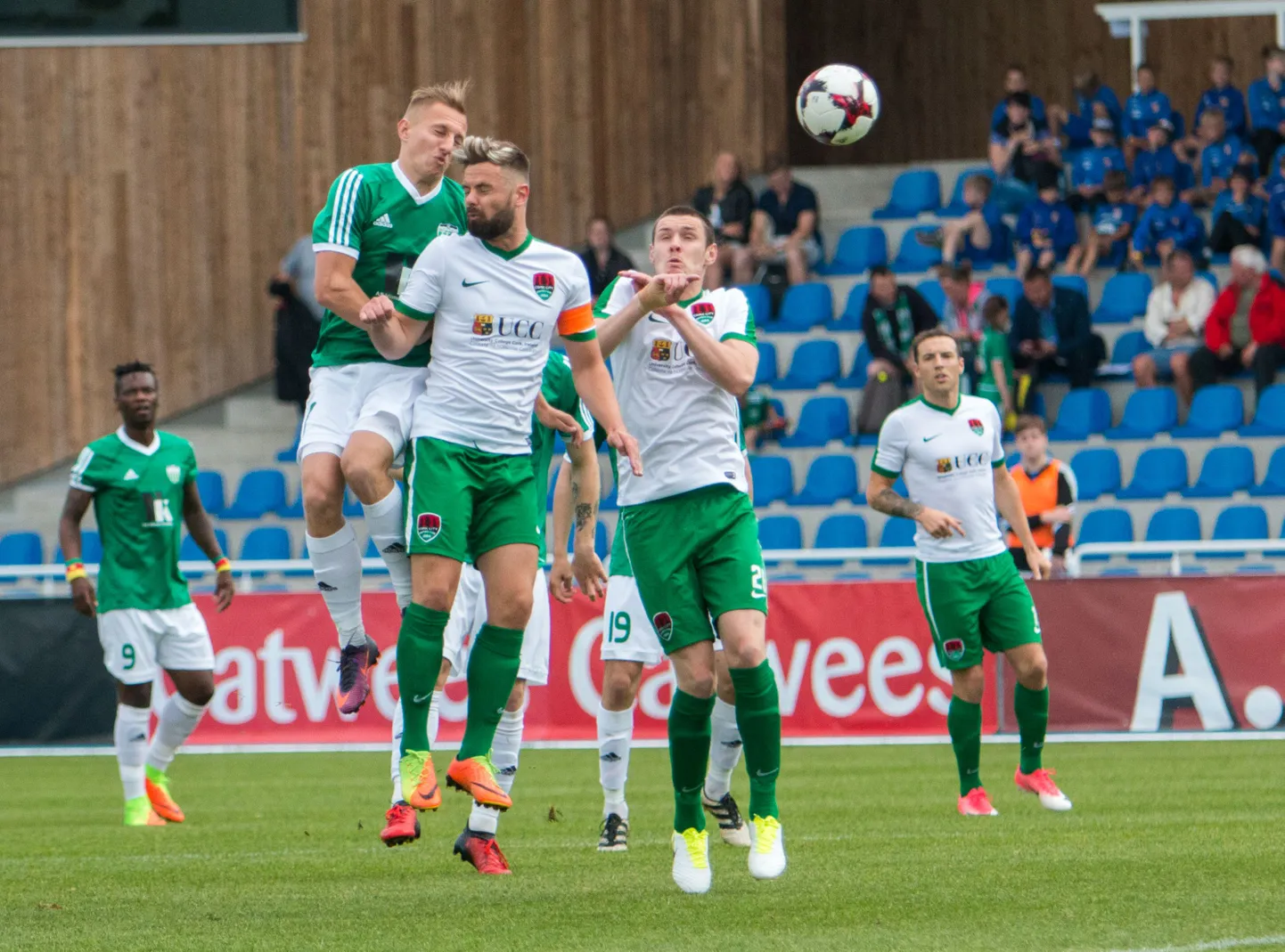 FC Levadia Cork Cityga Pärnus mängimas