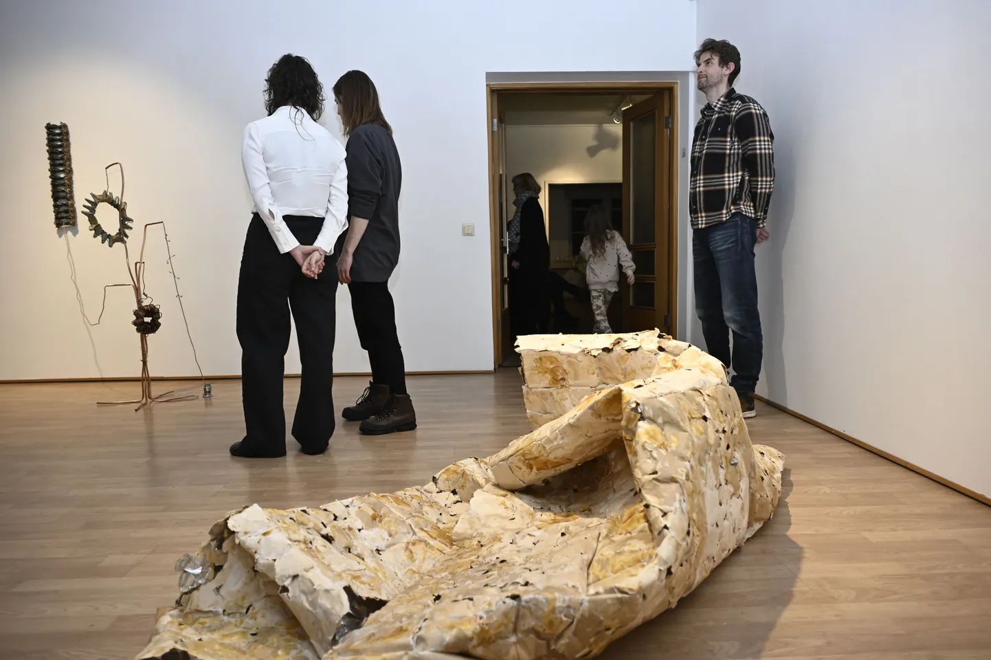 Pärnu kunstnike majas näeb Sandra Ernitsa isikunäitust «Nestesirk».