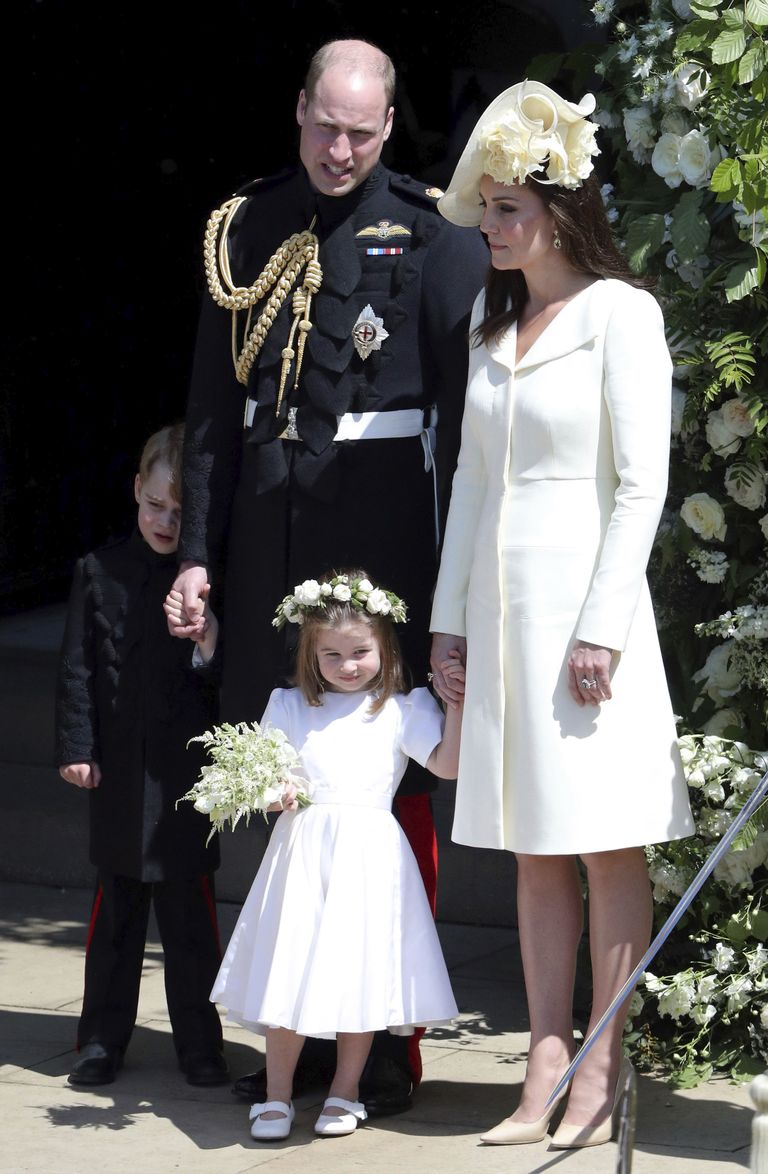 Prints William ja hertsoginna Catherine koos lastega