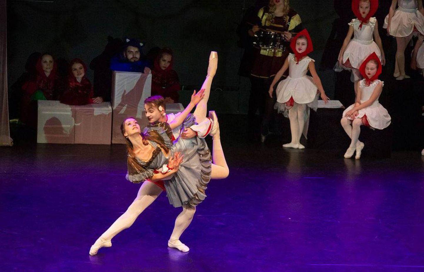 27. märtsil näeb Jõhvis Goltsman Balleti esituses ballett-fantaasiat "Alice Imedemaal"-