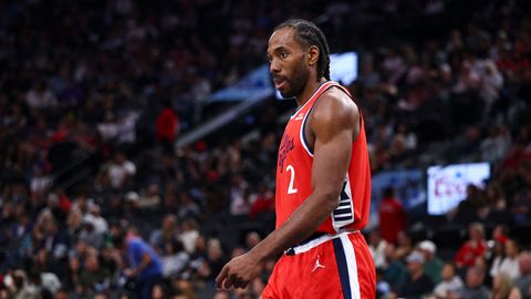 Kavai Lenards atgriezīsies "Raptors" komandā