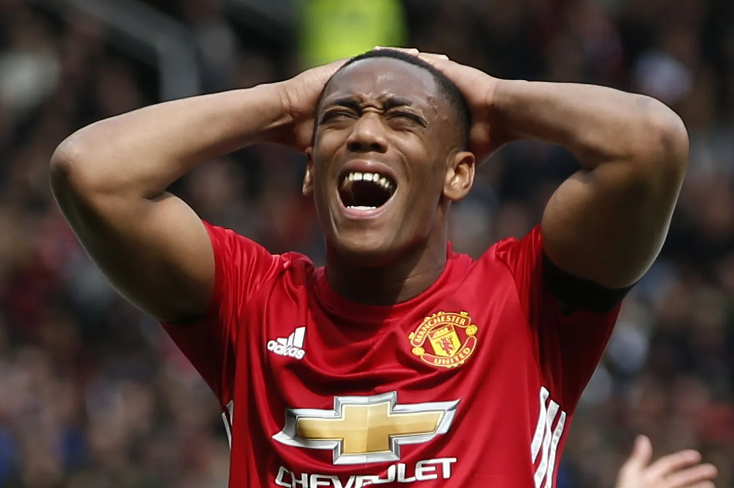 Manchester Unitedi ründaja Anthony Martial ahastab luhtunud väravavõimaluse üle.