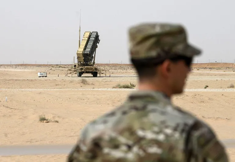 Американский военный на авиабазе «Принц Султан» в Саудовской Аравии