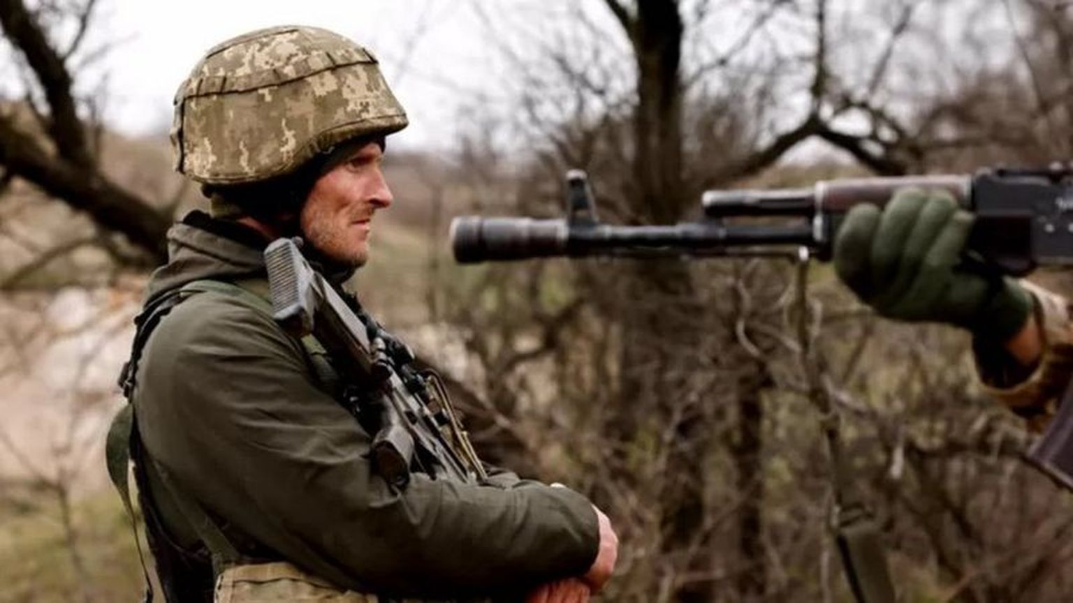 Кадры с тренировки новой бригады ВСУ на полигоне в Донецкой области, март 2023 года.