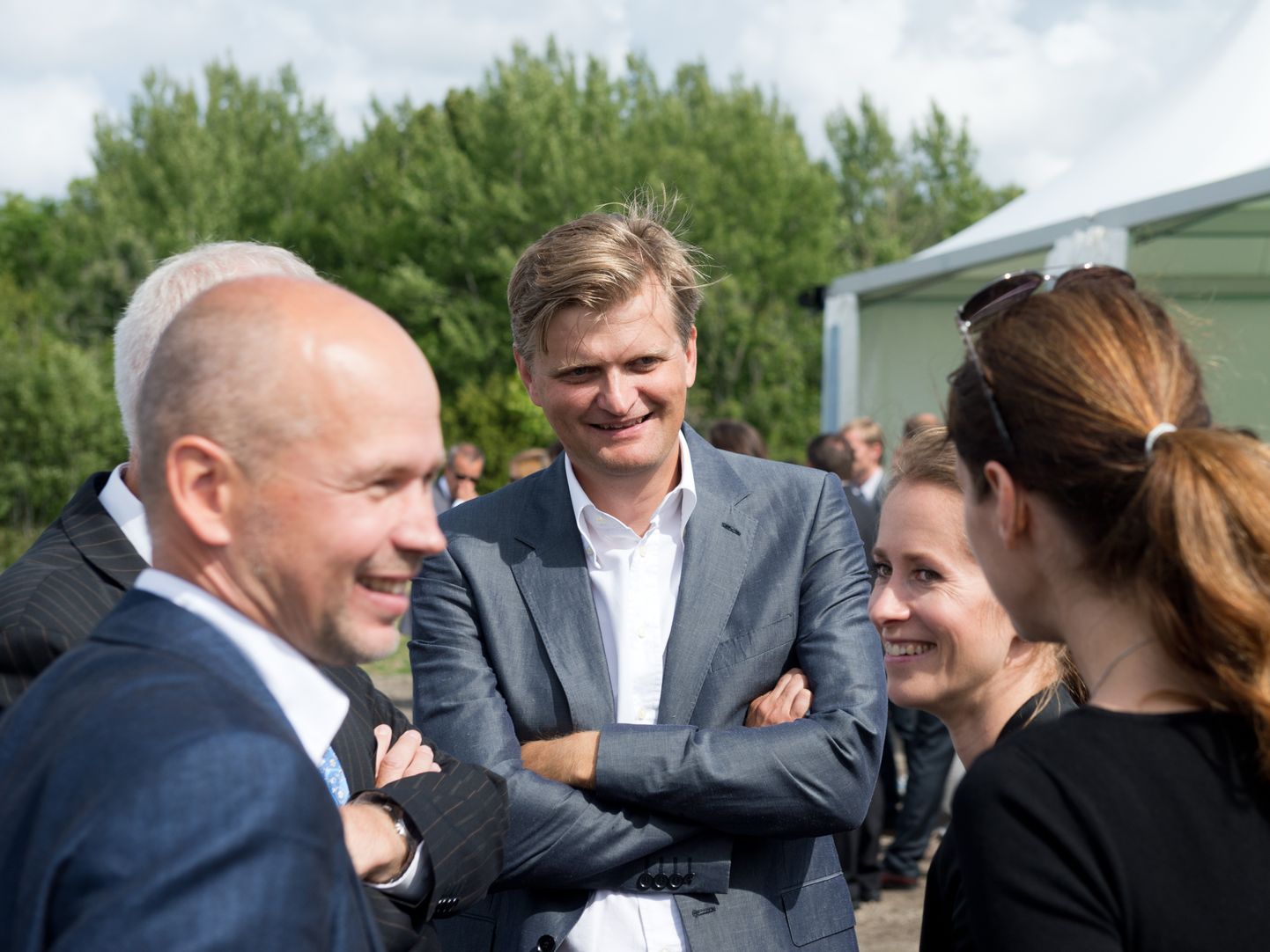 Nelja Energia juht Martin Kruus (keskel)